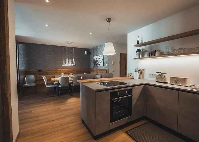 Seekarspitz Boutique * اوبرتاورن